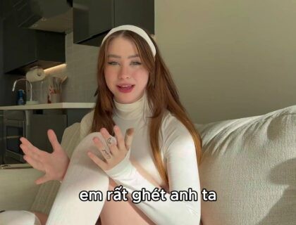 Đến nhà bạn chơi nhưng chỉ thấy con ghệ nó ở nhà một mình Đến nhà bạn chơi nhưng chỉ thấy con ghệ nó ở nhà một mình