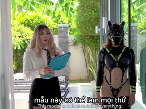 Em robot android thông minh có thể làm mọi thứ Em robot android thông minh có thể làm mọi thứ